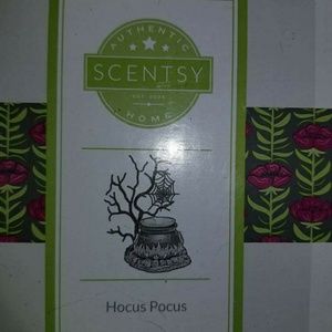 Focus Pocus Scentsy warmer